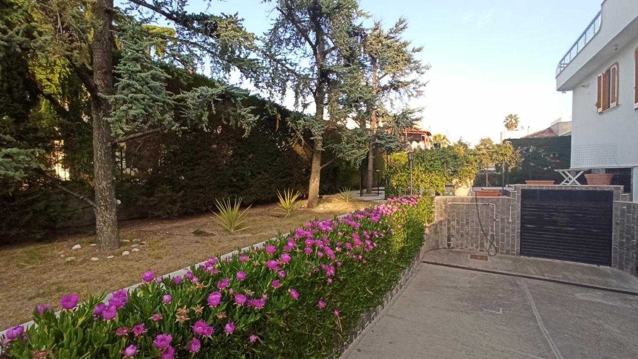 Villa Mary Трани Экстерьер фото